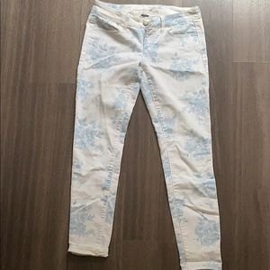 White jeggings with blue floral pattern - size 4